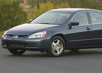 2004: The 2005 Accord is the world’s first V-6 hybrid.